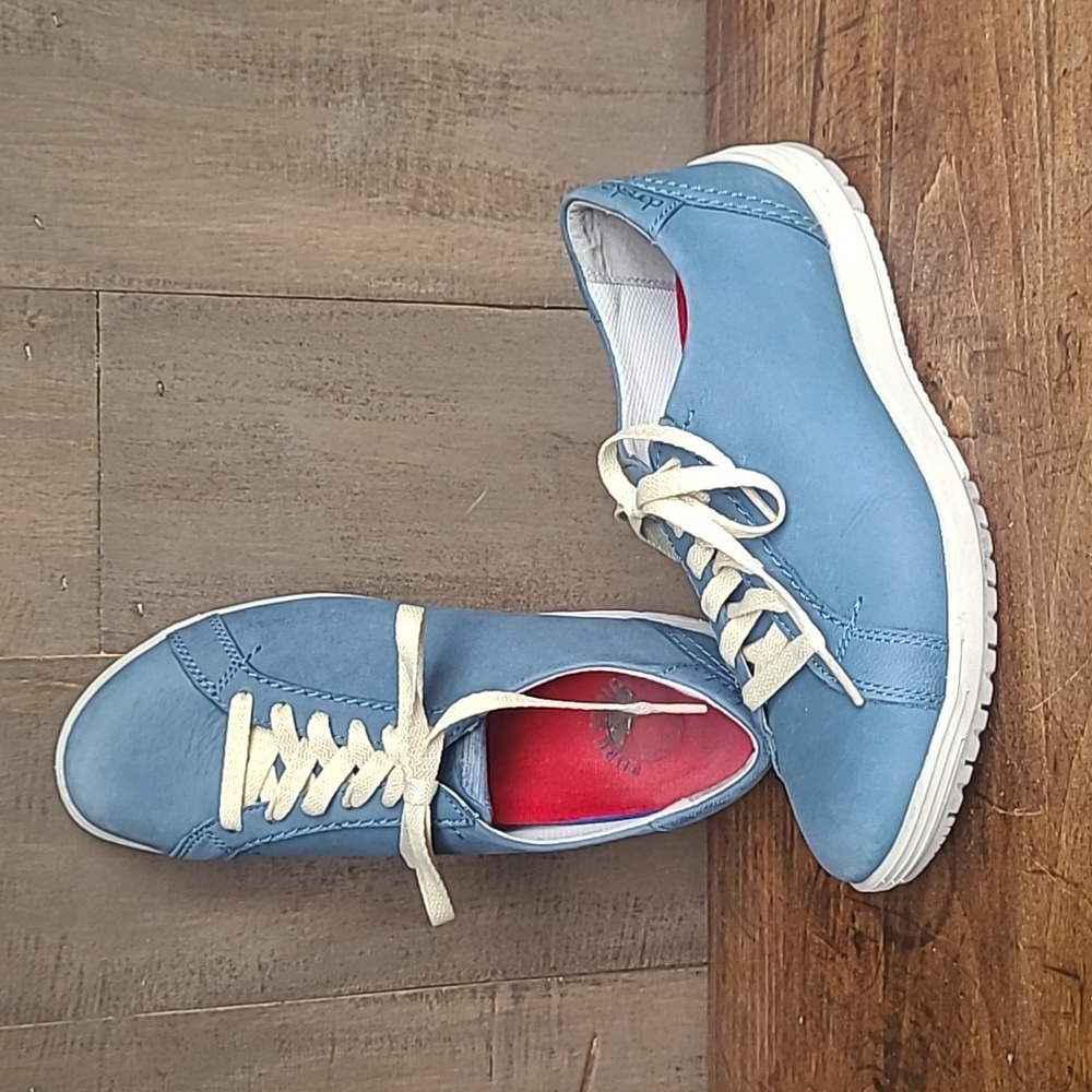Dansko Shoes Women's sz 38/7.5 US Blue Leela Nubuck Sneakers